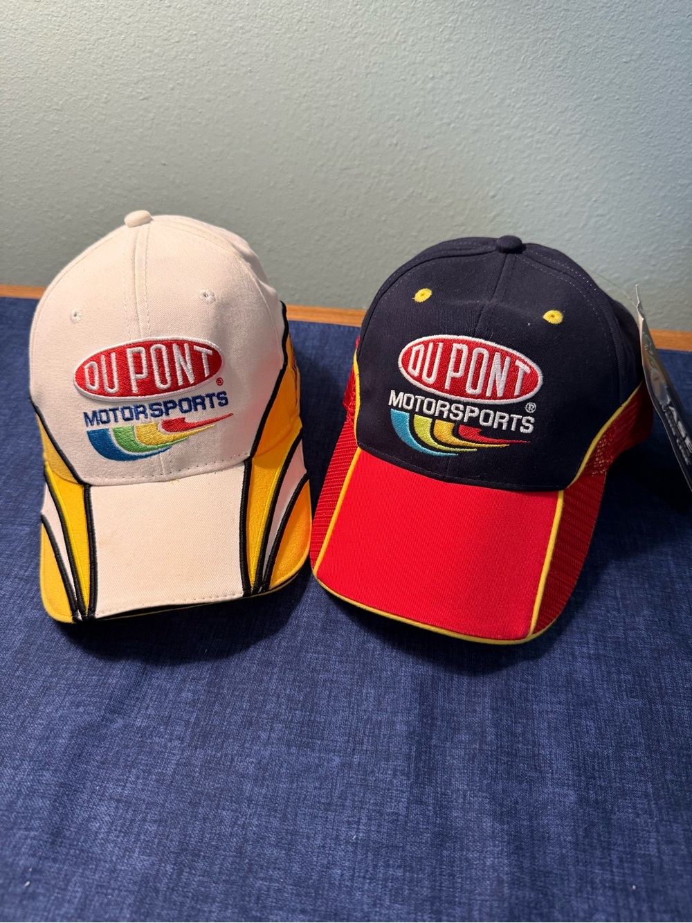 Jeff Gordon /Dupont Motorsport  racing caps
